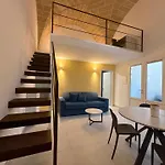 Molo Mazzini B&B *