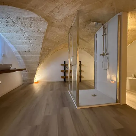 Nocleg ze śniadaniem Molo Mazzini *